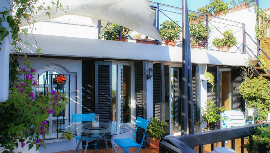 Gasthof Panoramic Love Nest Barcelona